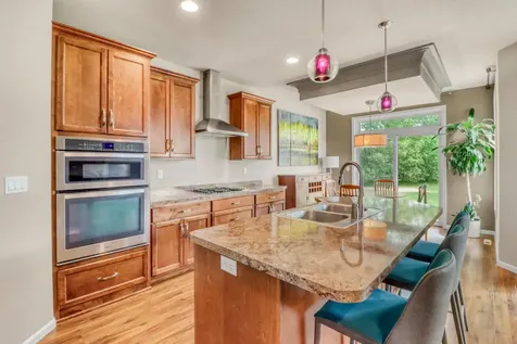 5831 Autumn Drive S Fargo ND 58104