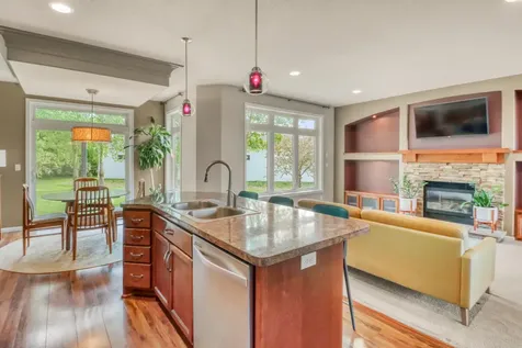 5831 Autumn Drive S Fargo ND 58104