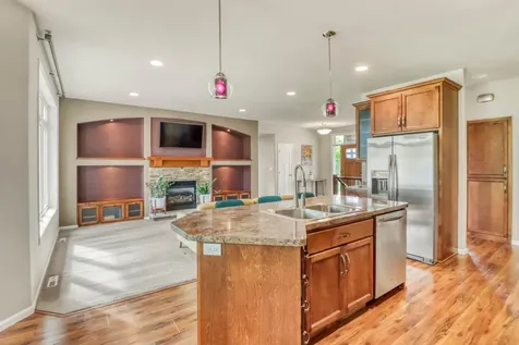 5831 Autumn Drive S Fargo ND 58104