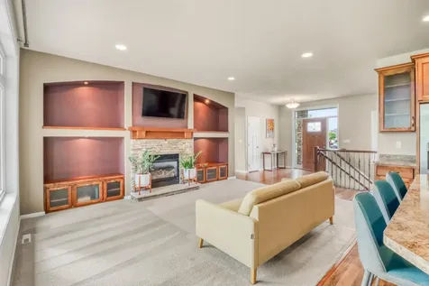 5831 Autumn Drive S Fargo ND 58104