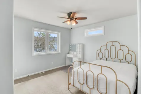 5831 Autumn Drive S Fargo ND 58104