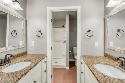 5831 Autumn Drive S Fargo ND 58104