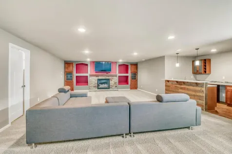 5831 Autumn Drive S Fargo ND 58104