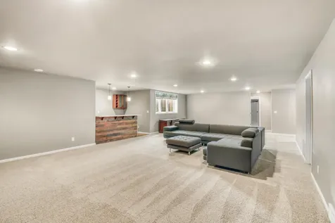 5831 Autumn Drive S Fargo ND 58104