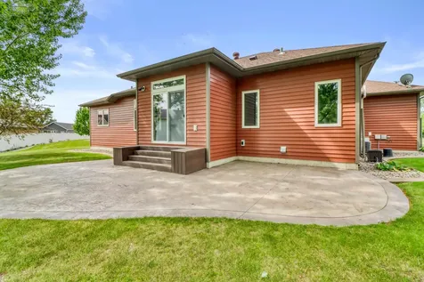 5831 Autumn Drive S Fargo ND 58104