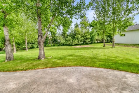 5831 Autumn Drive S Fargo ND 58104