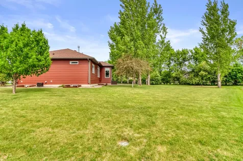 5831 Autumn Drive S Fargo ND 58104