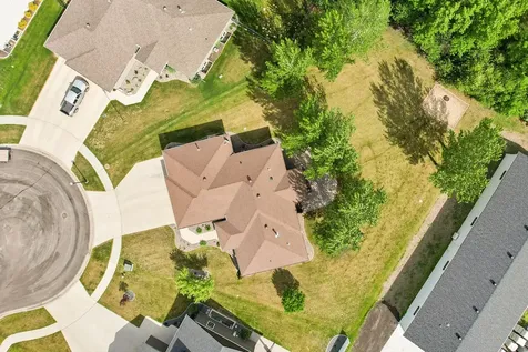 5831 Autumn Drive S Fargo ND 58104