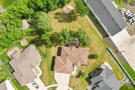 5831 Autumn Drive S Fargo ND 58104