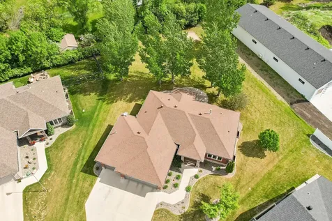 5831 Autumn Drive S Fargo ND 58104
