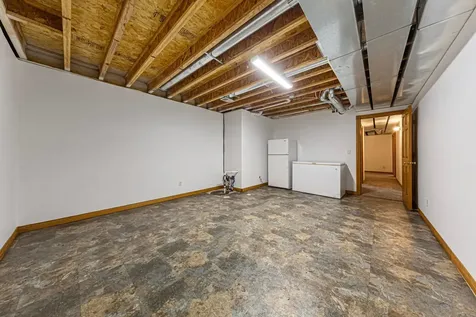 905 Brook Lane NE Owatonna MN 55060