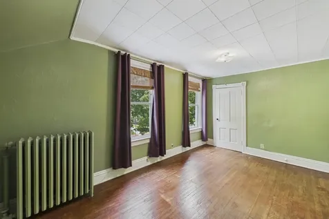 1152 Ross Avenue Saint Paul MN 55106