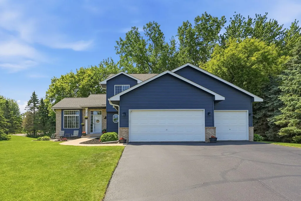 17739 Fontina Path Farmington MN 55024