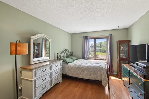 1063 Duckwood Drive Eagan MN 55123