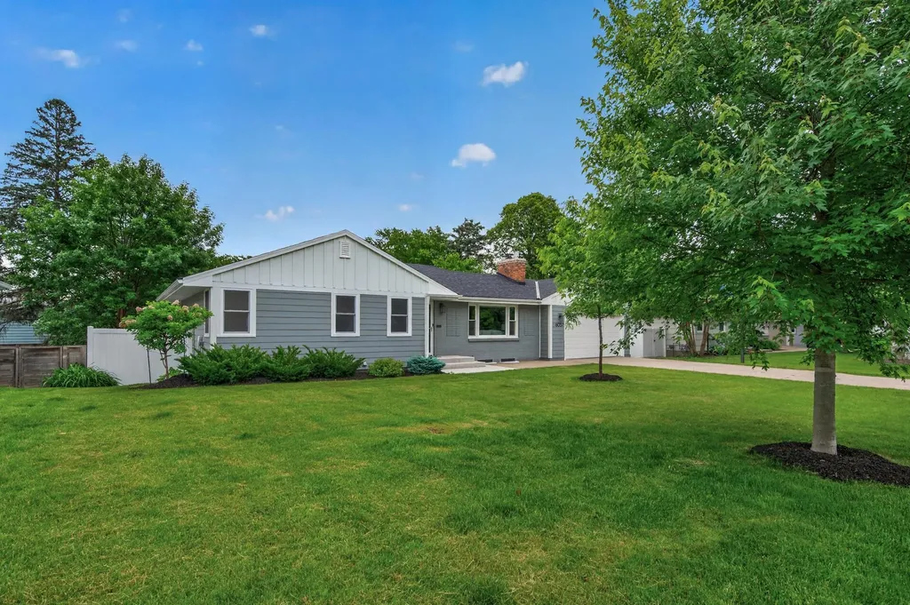 6037 York Avenue S Edina MN 55410