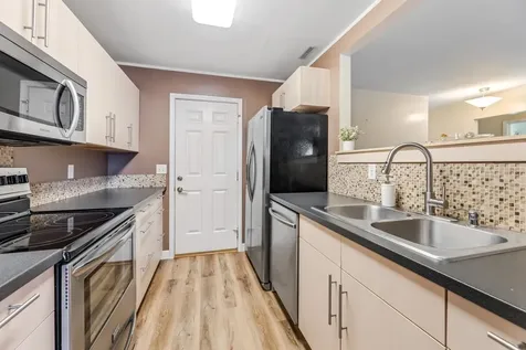 1402 Mcnally Drive Winona MN 55987