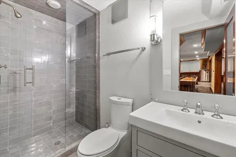 1724 Summit Avenue Minneapolis MN 55403
