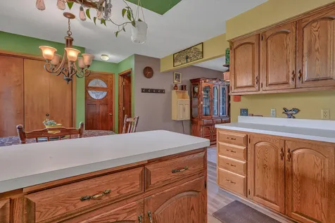 606 3rd Avenue S Raymond MN 56282
