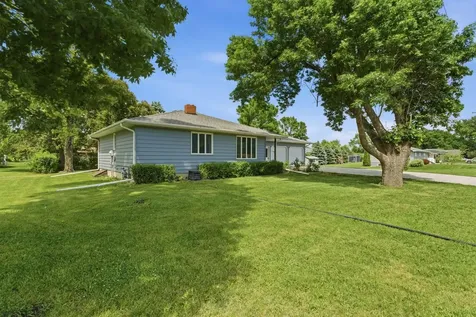 606 3rd Avenue S Raymond MN 56282