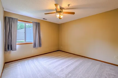 1225 Ferndale Street N Maplewood MN 55119
