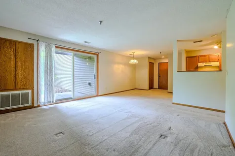 1225 Ferndale Street N Maplewood MN 55119