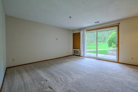 1225 Ferndale Street N Maplewood MN 55119