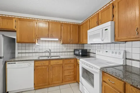 500 County Road B W Roseville MN 55113