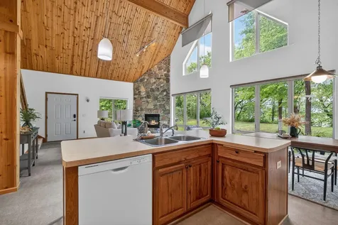 37618 Sugar Maple Lane Montgomery MN 56069