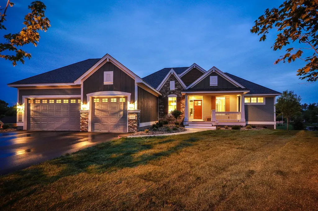 8856 67th Street Bay S Cottage Grove MN 55016