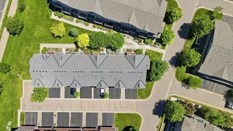 1842 Colonial Lane Chanhassen MN 55317