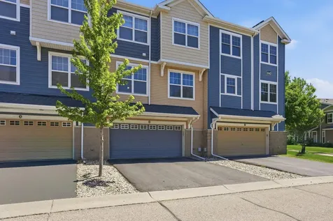1842 Colonial Lane Chanhassen MN 55317