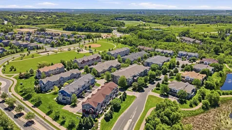1842 Colonial Lane Chanhassen MN 55317