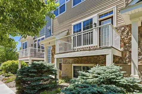 1842 Colonial Lane Chanhassen MN 55317