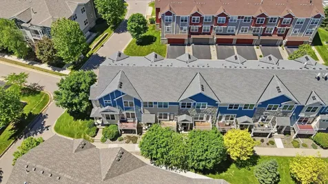 1842 Colonial Lane Chanhassen MN 55317
