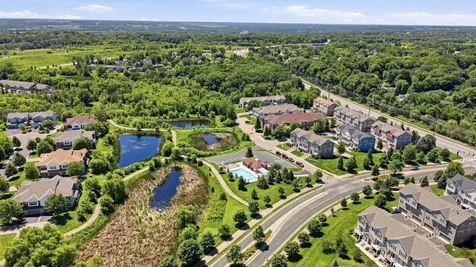 1842 Colonial Lane Chanhassen MN 55317
