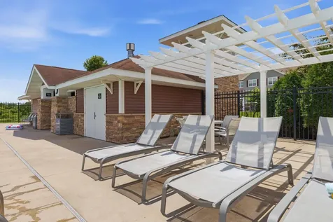 1842 Colonial Lane Chanhassen MN 55317