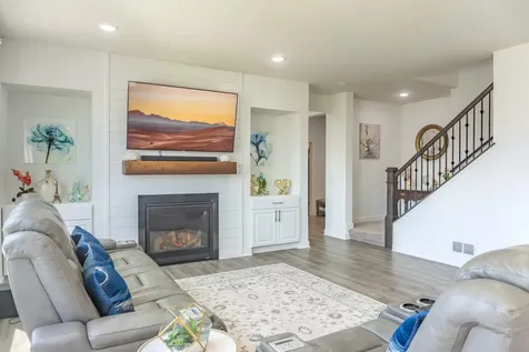 1407 Ironwood Court Carver MN 55315
