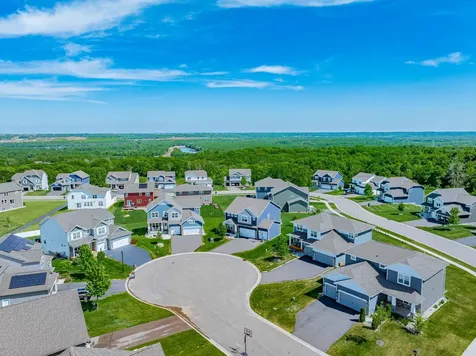 1407 Ironwood Court Carver MN 55315