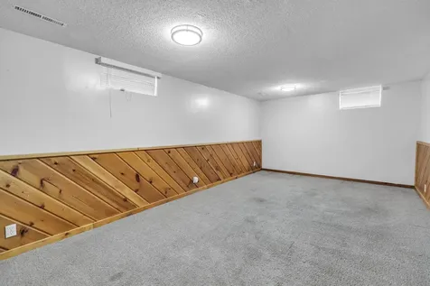 3012 62nd Avenue N Brooklyn Center MN 55429