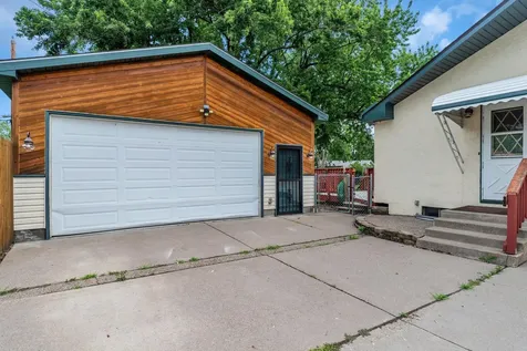 3012 62nd Avenue N Brooklyn Center MN 55429