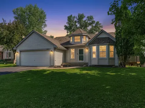 7457 54th Street N Oakdale MN 55128