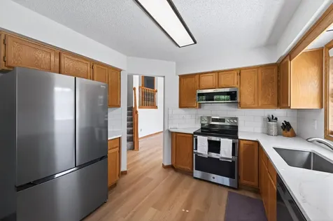 7457 54th Street N Oakdale MN 55128