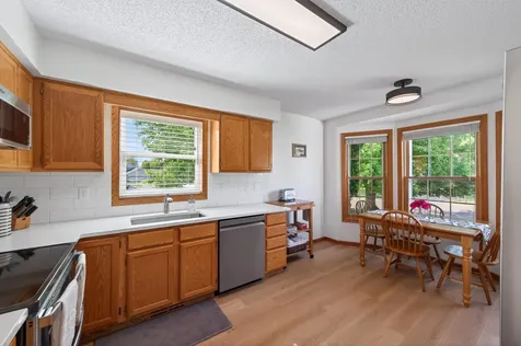 7457 54th Street N Oakdale MN 55128