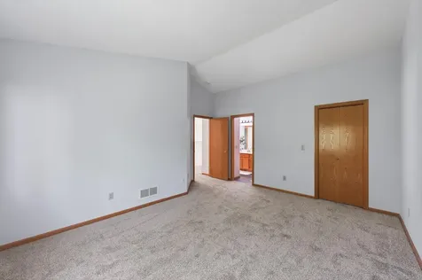 7457 54th Street N Oakdale MN 55128