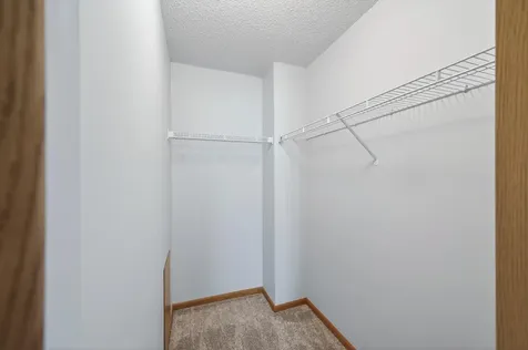7457 54th Street N Oakdale MN 55128