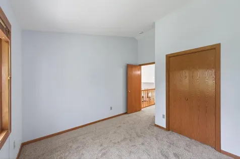 7457 54th Street N Oakdale MN 55128