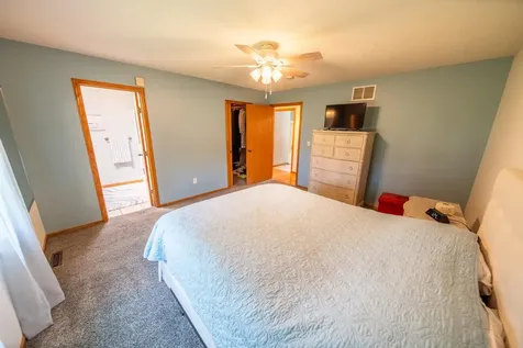 546 Lake Crest Lane NW Rochester MN 55901