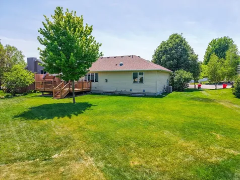 546 Lake Crest Lane NW Rochester MN 55901