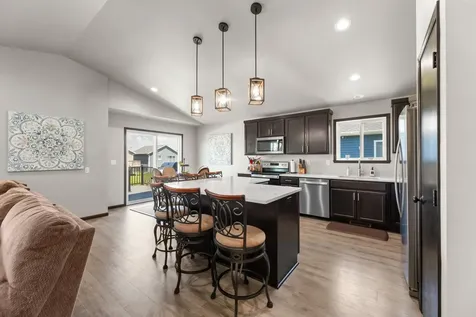 6365 83rd Avenue S Horace ND 58047