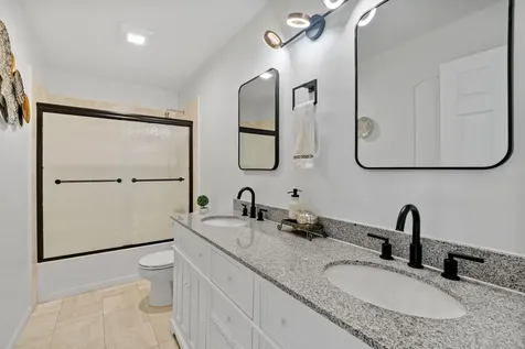 9154 Edinburgh Lane Woodbury MN 55125